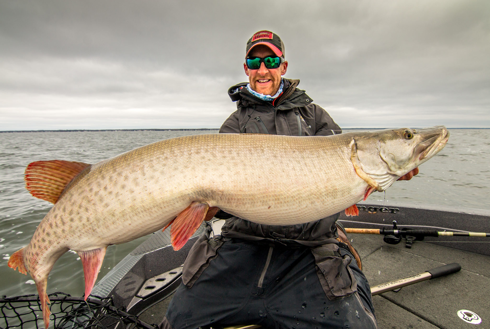 Best Mille Lacs muskie guide fall fishing