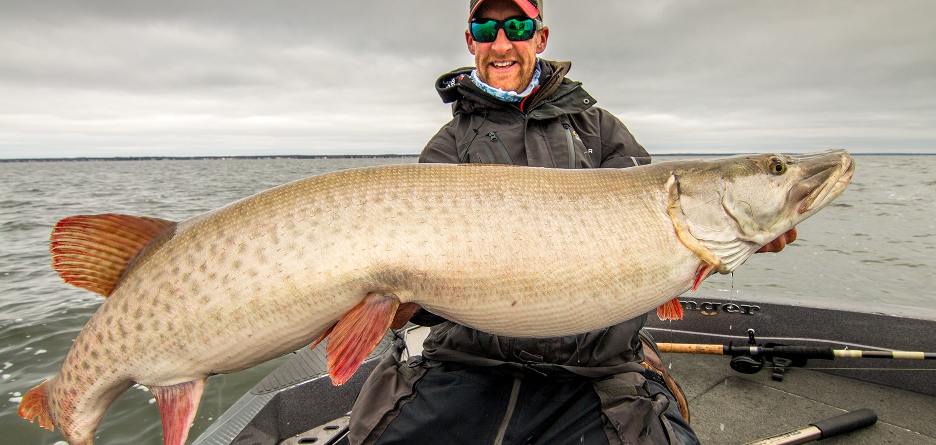 Guided Minnesota muskie fishing with John Hoyer